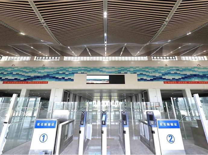 深圳罗湖口岸深圳北预约车接送