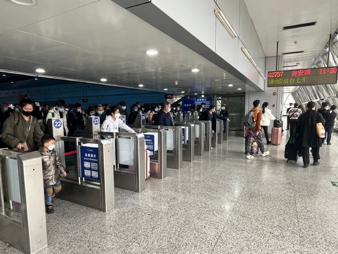 深圳罗湖口岸东莞东预约车接送
