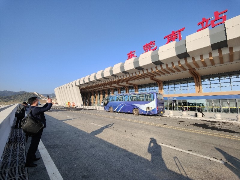 深圳罗湖口岸深圳站包车接送